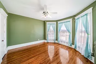 111 S Sycamore St, Genoa, IL 60135 - Photo 11