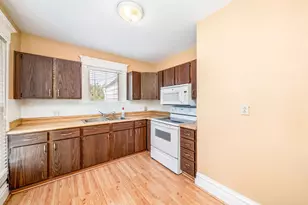 111 S Sycamore St, Genoa, IL 60135 - Photo 13