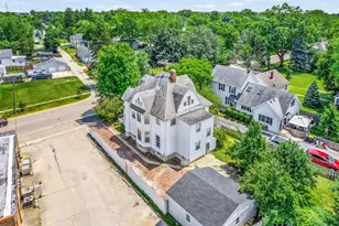 111 S Sycamore St, Genoa, IL 60135 - Photo 17