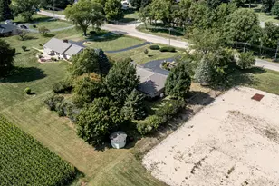 154 E US 34 Hwy, Mendota, IL 61342 - Photo 5