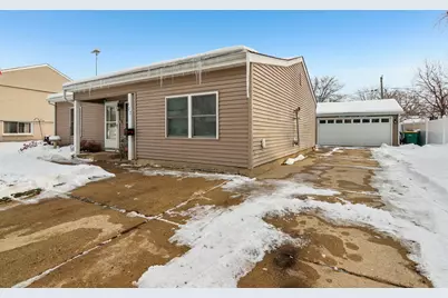 327 Hickory Avenue, Romeoville, IL 60446 - Photo 3