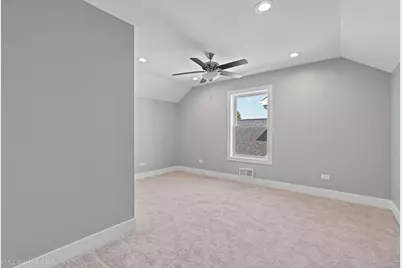 4019 Faith Lane, Saint Charles, IL 60174 - Photo 27