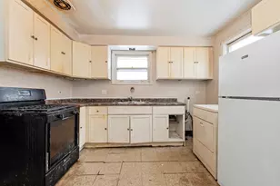 [Address not provided], Blue Island, IL 60406 - Photo 5