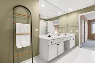 3806 W Devon Ave, Lincolnwood, IL 60712 - Photo 17