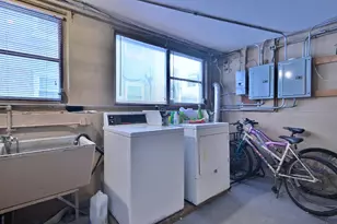 5555 N Mango Ave, Chicago, IL 60630 - Photo 23