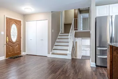 681 S Mount Prospect Road, Des Plaines, IL 60016 - Photo 5