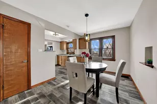 6559 S Kilpatrick Ave, Chicago, IL 60629 - Photo 9