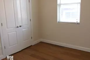 2651 E 74th St, Chicago, IL 60649 - Photo 11