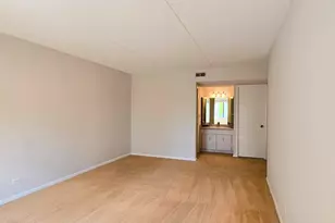 690 Chandler Rd, Gurnee, IL 60031 - Photo 11