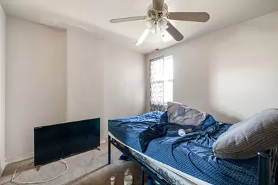 750 E 69th Place, Chicago, IL 60637 - Photo 13