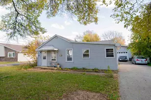 1225 S Lawler Ave, Lombard, IL 60148 - Photo 1