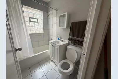 840 N Massasoit Avenue #2W, Chicago, IL 60651 - Photo 7