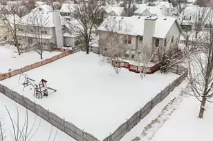 3408 Parliament Ln, Naperville, IL 60564 - Photo 57