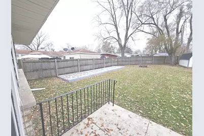 434 Shabbona Drive, Park Forest, IL 60466 - Photo 15