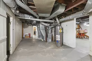 2321 Broadway, Rockford, IL 61104 - Photo 41