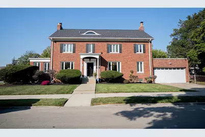 10656 S Oakley Avenue, Chicago, IL 60643 - Photo 1