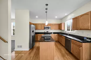 3107 Whitney Rd, Aurora, IL 60502 - Photo 9