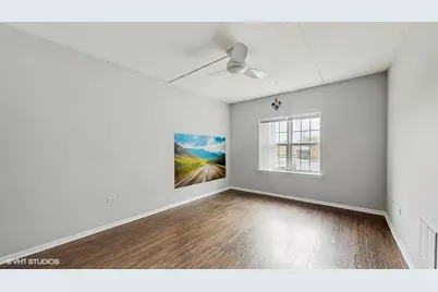 210 N Addison Avenue #202, Elmhurst, IL 60126 - Photo 9