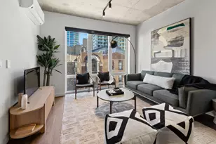 411 W Chicago Ave, Chicago, IL 60654 - Photo 5