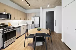 411 W Chicago Ave, Chicago, IL 60654 - Photo 7