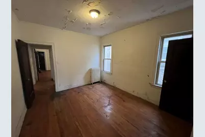 8240 S Clyde Avenue, Chicago, IL 60617 - Photo 33