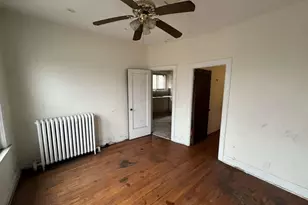 8240 S Clyde Ave, Chicago, IL 60617 - Photo 35