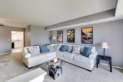 111 W Brandon Court #E24, Palatine, IL 60067 - Photo 5