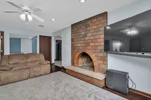 24556 W Lancelot Ln, Shorewood, IL 60404 - Photo 11