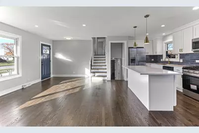 8409 Newland Avenue, Burbank, IL 60459 - Photo 5