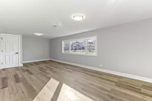 8409 Newland Ave, Burbank, IL 60459 - Photo 27