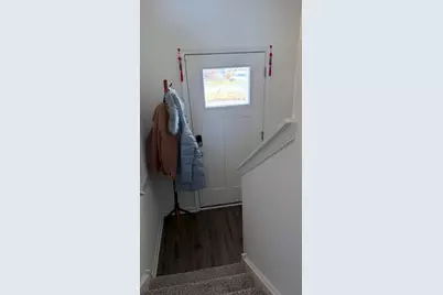 2008 Yellowstone Boulevard #2008, Mundelein, IL 60060 - Photo 3