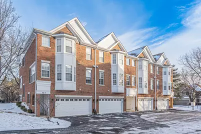 783 N Regis Court, Palatine, IL 60067 - Photo 1