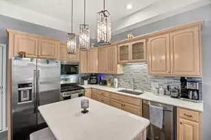 842 N Maple Ave, Palatine, IL 60067 - Photo 9