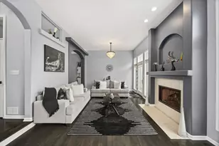 842 N Maple Ave, Palatine, IL 60067 - Photo 5