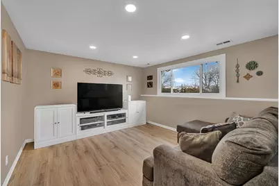 700 Evergreen Court, Romeoville, IL 60446 - Photo 19