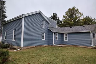 11090 Woodstock Rd, Garden Prairie, IL 61038 - Photo 7