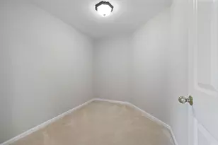 303 Stillwater Ct, Wauconda, IL 60084 - Photo 21