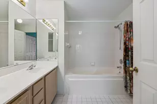 303 Stillwater Ct, Wauconda, IL 60084 - Photo 15