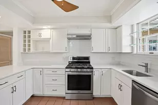 2451 Hawthorne Rd, Homewood, IL 60430 - Photo 5