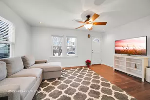 524 N College St, Batavia, IL 60510 - Photo 3