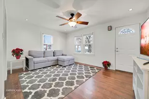 524 N College St, Batavia, IL 60510 - Photo 5