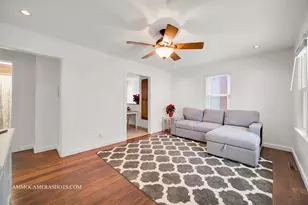 524 N College St, Batavia, IL 60510 - Photo 3