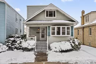 5724 W Leland Ave, Chicago, IL 60630 - Photo 1