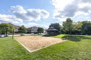 1022 Neudearborn Ln, Naperville, IL 60563 - Photo 27