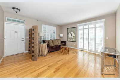 1022 Neudearborn Lane #19-1022, Naperville, IL 60563 - Photo 3