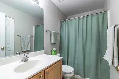 431 Pine Lake Circle, Vernon Hills, IL 60061 - Photo 19