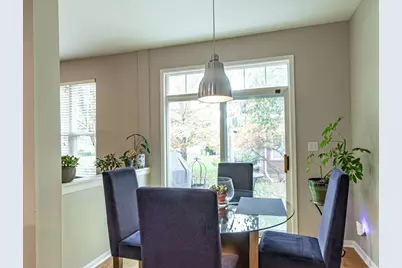 431 Pine Lake Circle, Vernon Hills, IL 60061 - Photo 9