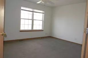 1542 Sauganash Ct, Gurnee, IL 60031 - Photo 13