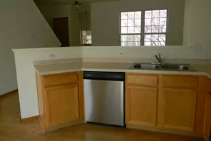 1542 Sauganash Ct, Gurnee, IL 60031 - Photo 9