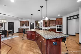 3041 Majestic Oaks Ln, Saint Charles, IL 60174 - Photo 7